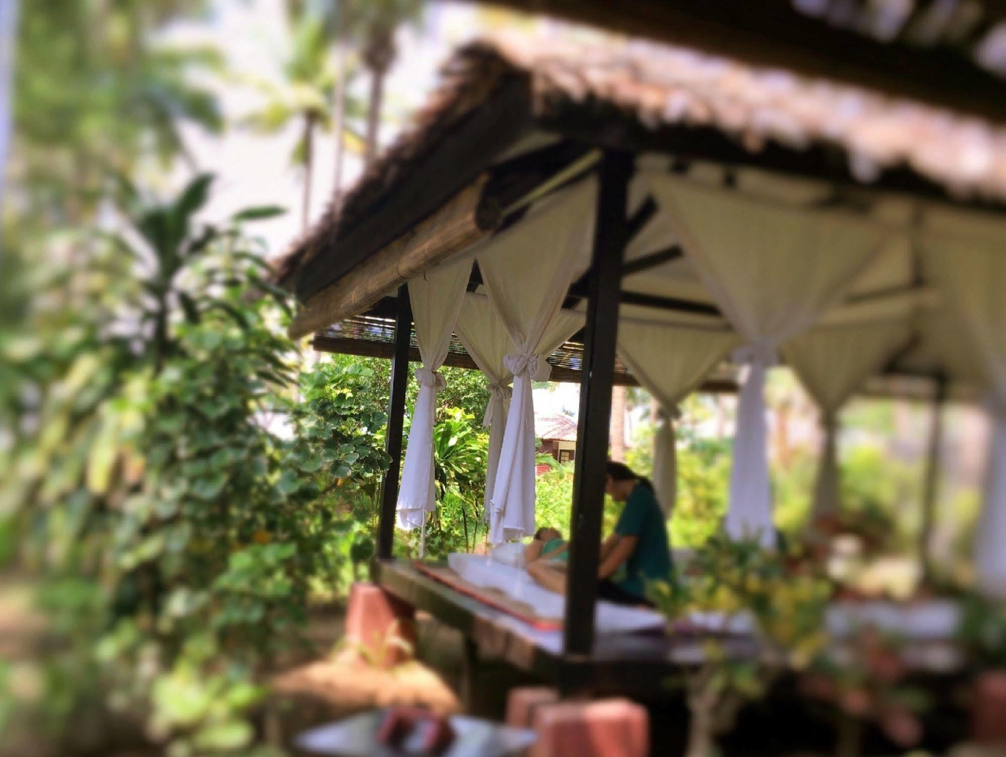 Resort Emerald Sea 4*