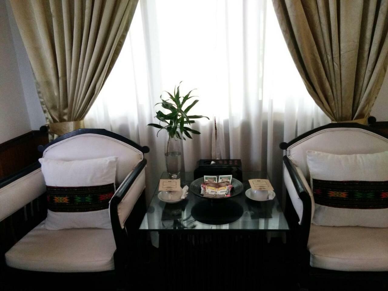 Resort Emerald Sea