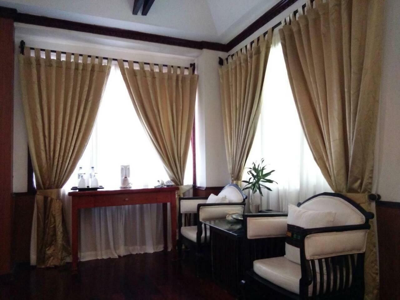 Emerald Sea 4*